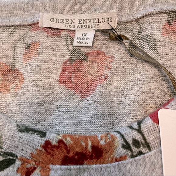 Green Envelope Scoop Neckline 3/4 Sleeve Floral Print Sharkbite  Hem Tunic Sz 1X - Picture 4 of 7